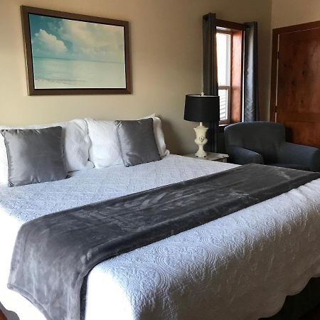 Wesbert Winery & Guest Suites เพนทิกตัน ภายนอก รูปภาพ